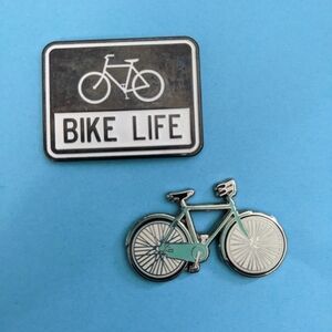2 Bicycle Pins